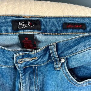 Buttery soft Earl jean size 12